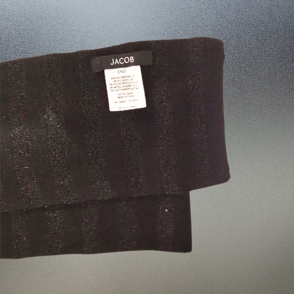 Women's Scarf - Picture 2 of 2
